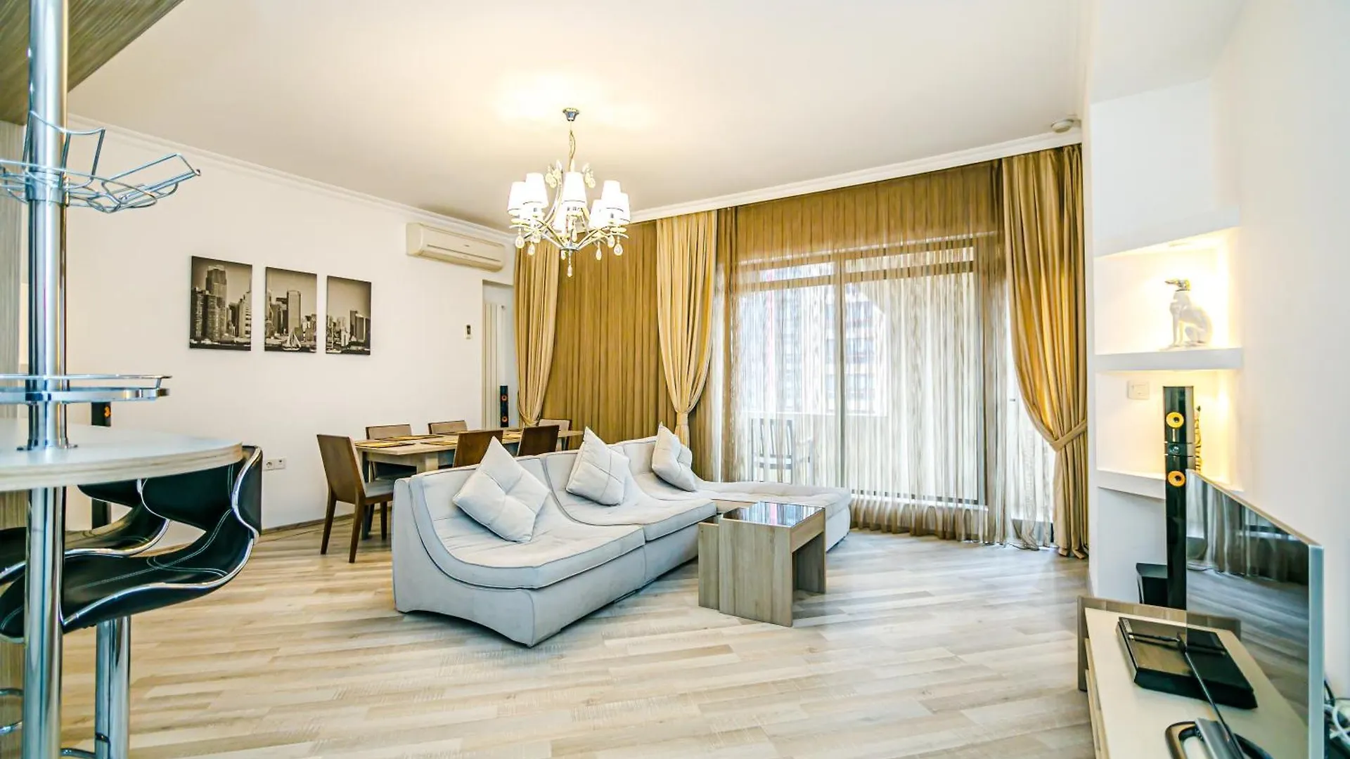 Sultan Luxury Apartment In Nizami Street Baku
