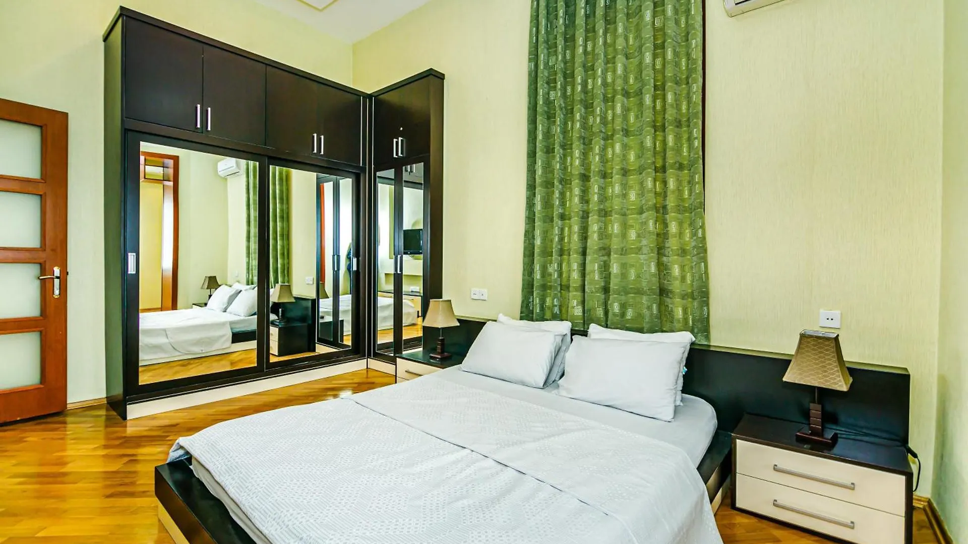 Sultan Luxury Apartment In Nizami Street Baku